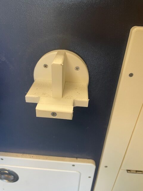 Leader Holder Mount - Image 5